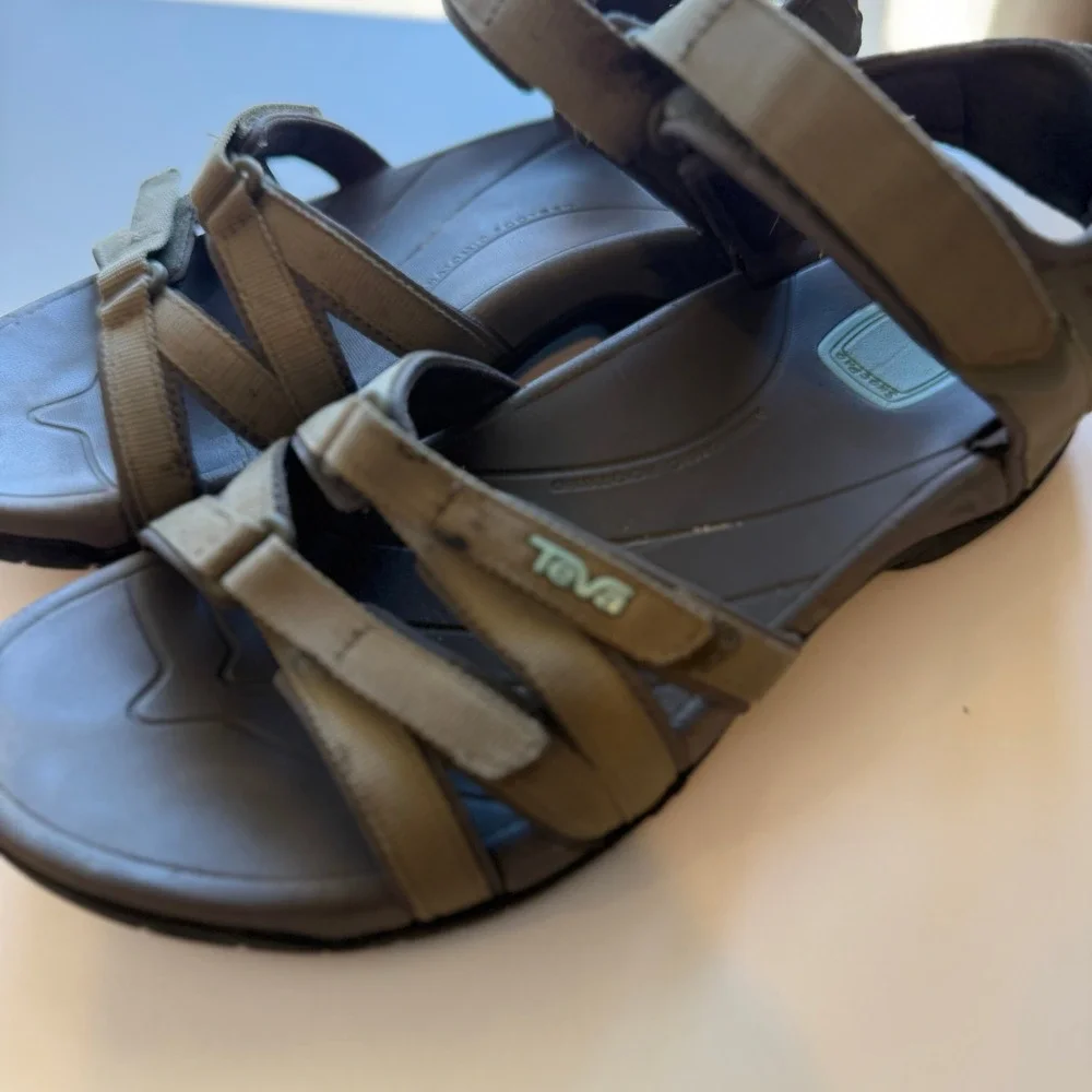 Teva Tirra Womens Olive Green Multi Strap Hiking Water Sandals Shoes